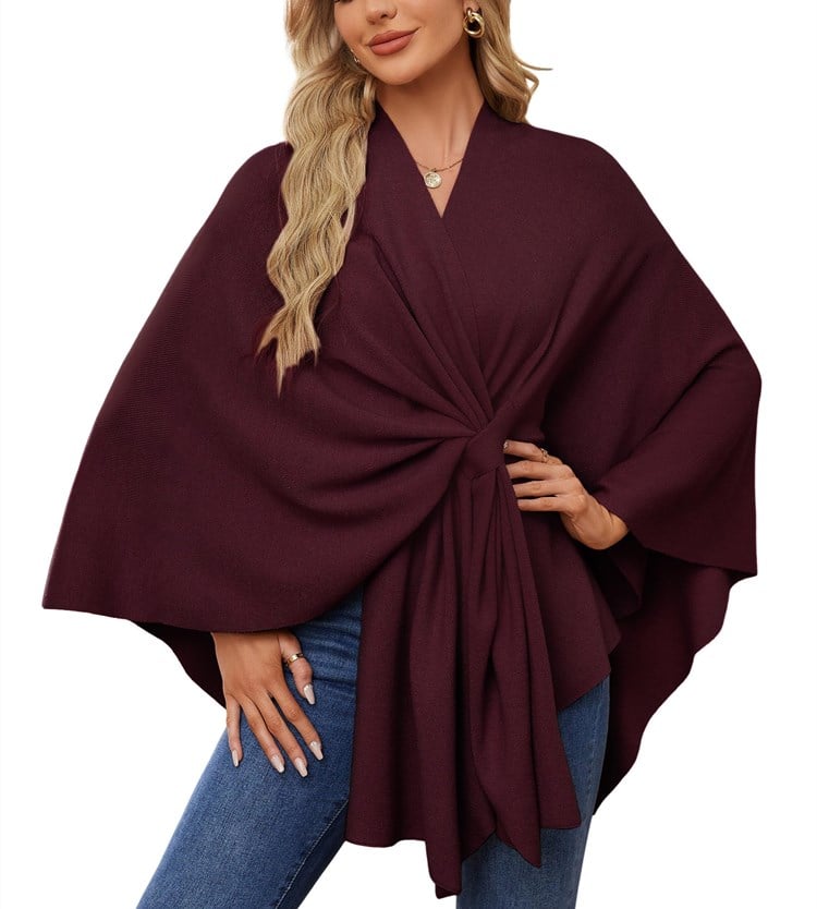 Elegantti edestä avoin kietaisuneule ja poncho