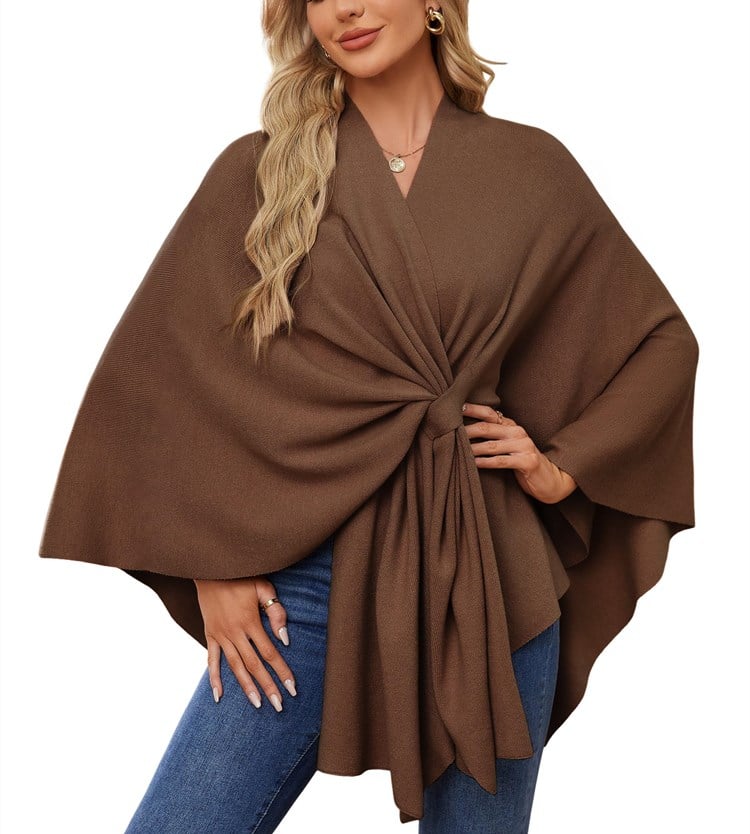 Elegantti edestä avoin kietaisuneule ja poncho