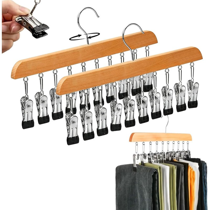 Clothes hanger with clips