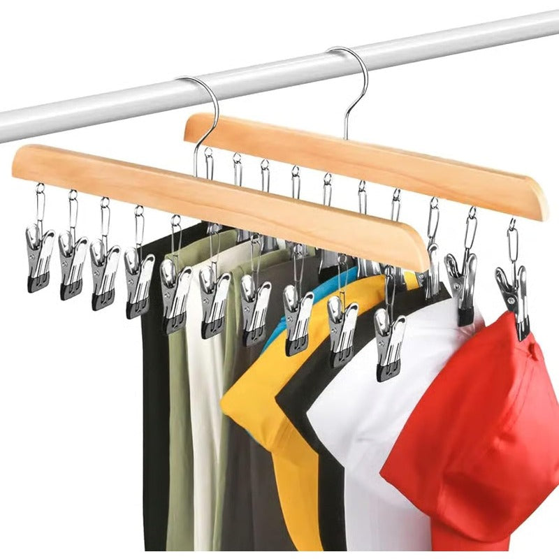 Clothes hanger with clips