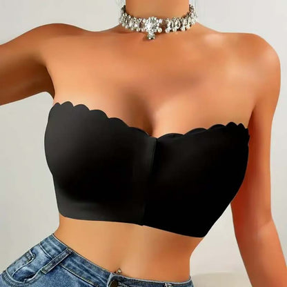 Saumaton etukiinnitys olkaimilla ja bandeau-rintaliivillä