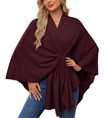 Elegantti edestä avoin kietaisuneule ja poncho