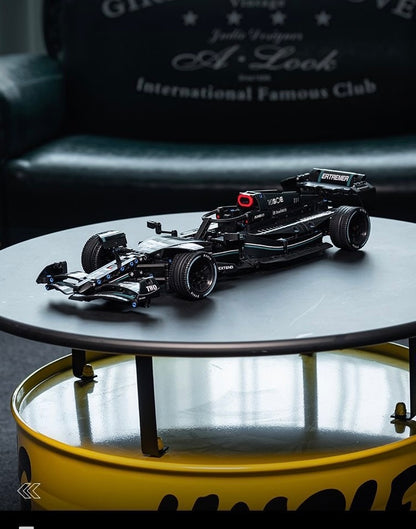 Monterade racerbilleksaker