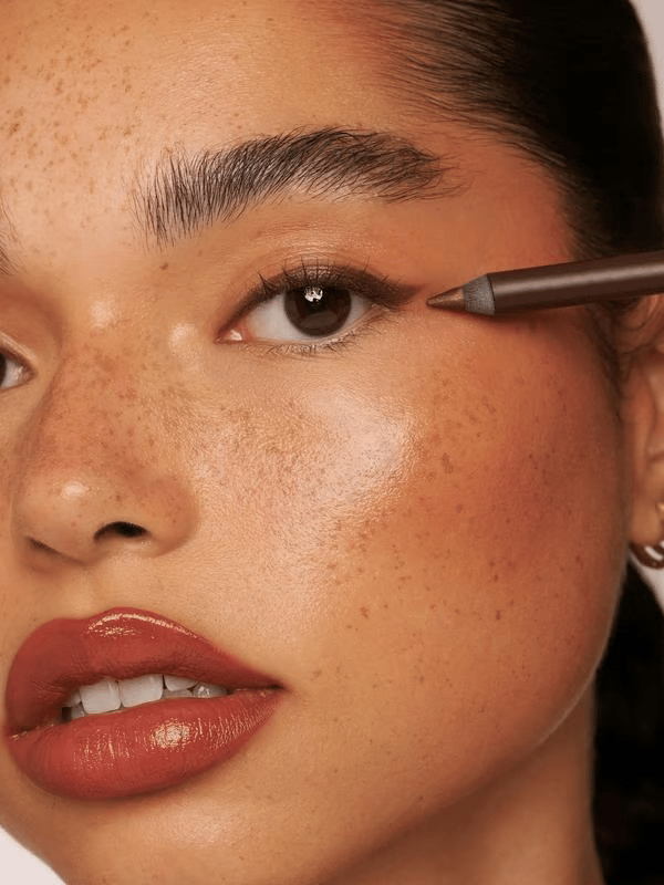 🎁Osta 1, saat 1 ilmaiseksi🔥-🌟24 tuntia kestävä eyeliner duo -teroitettava silmänympäryskynä💦