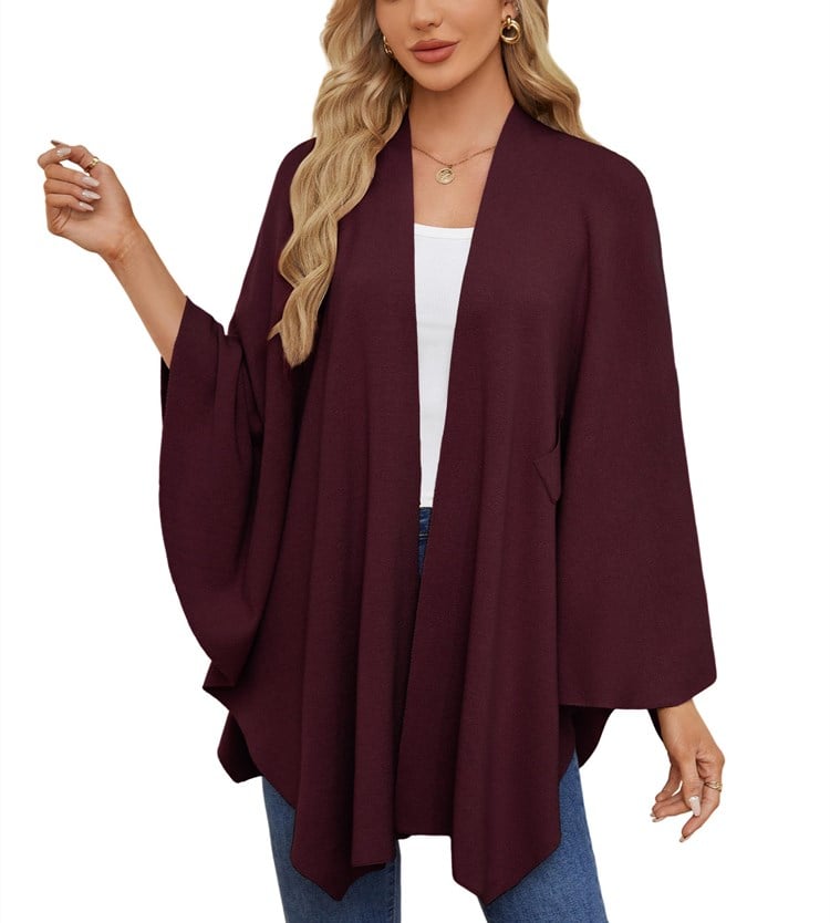 Elegantti edestä avoin kietaisuneule ja poncho