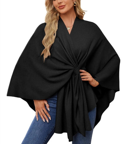 Elegantti edestä avoin kietaisuneule ja poncho